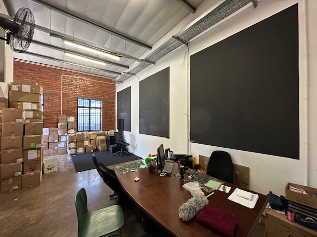 To Let commercial Property for Rent in Maitland Western Cape